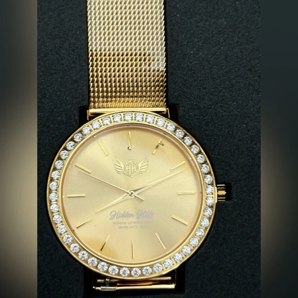 Hidden Hills Watches this marina